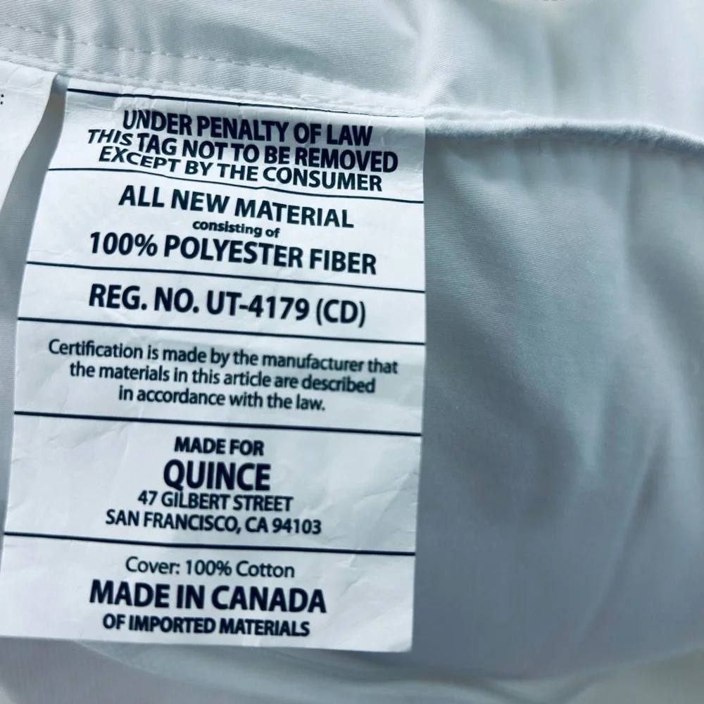 NWOT QUINCE Premium Down Alternative Pillow Firm Standard 1711